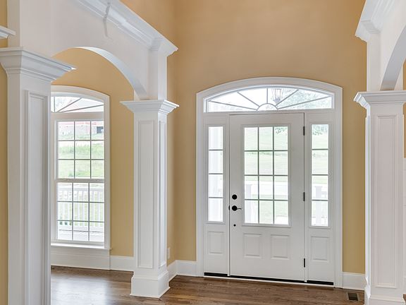 4th image of 9132 Sir Charles Ct