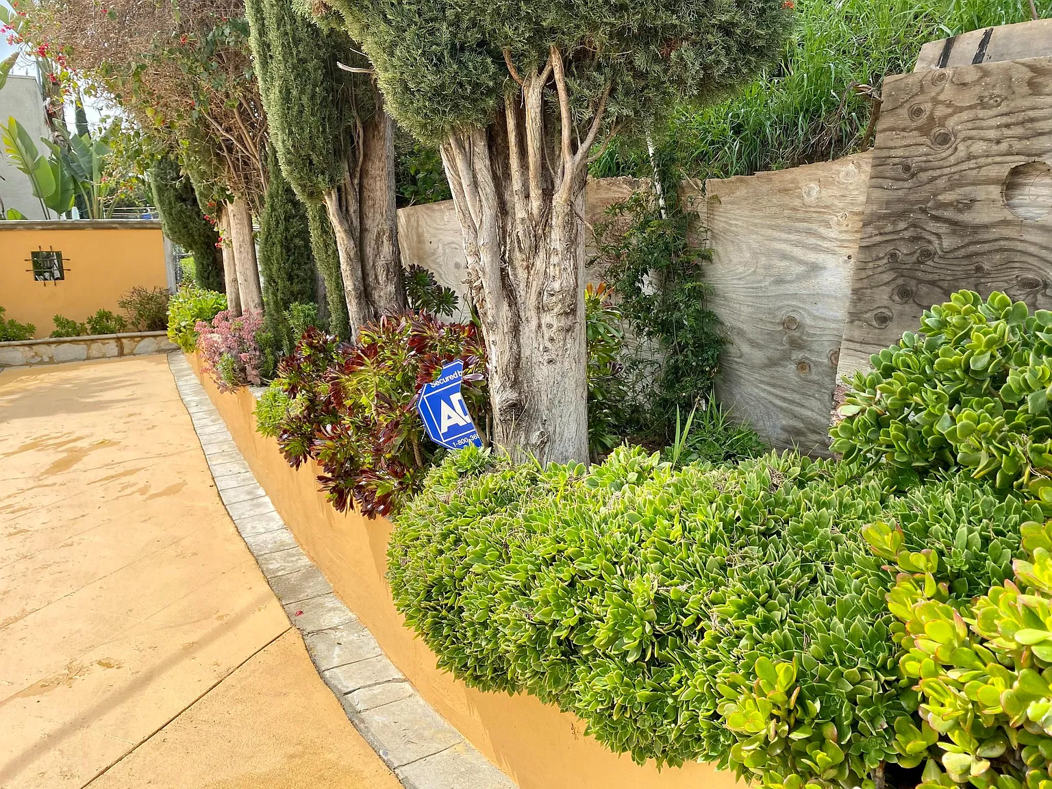 Hellman Ave, Highland Park — Photo 4