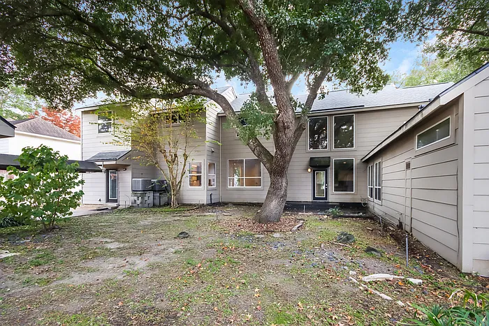 10518 Moorcreek Dr — Photo 24