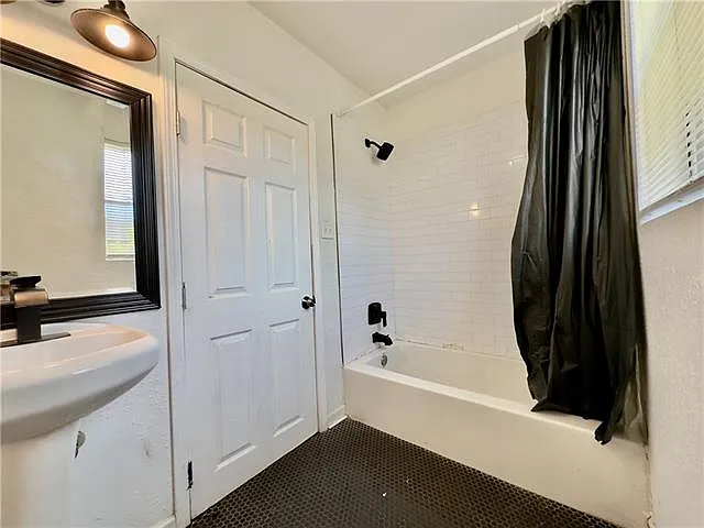 433 Homer St — Photo 15