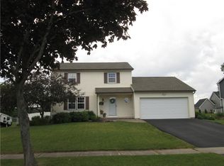 27 Tyler Trl, Hilton, NY 14468