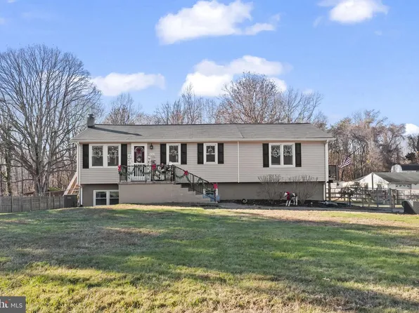 490 Clay Hammond Rd, Prince Frederick, MD 20678