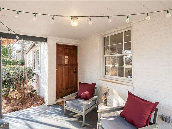 3rd image of 153 McClean St