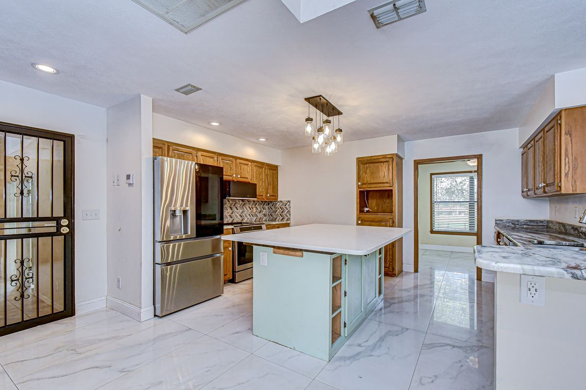 next background image