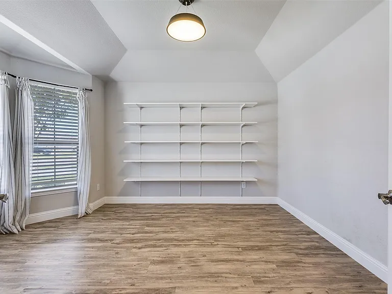 3725 Holley Ridge Way — Photo 5