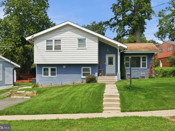 11317 College View Dr, Silver Spring, MD 20902