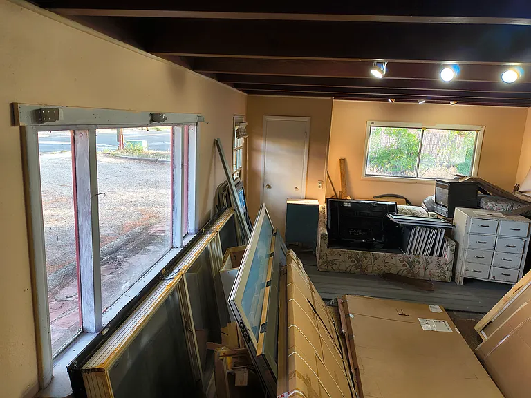 302 Hinde Pl — Photo 27