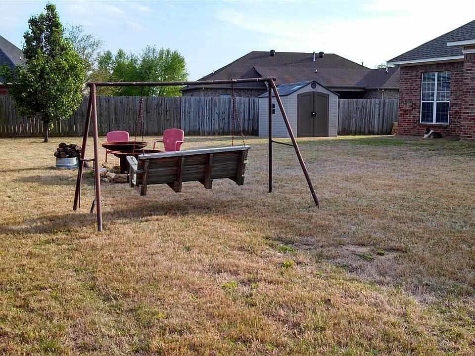 1st image of 6704 Lawson Cir