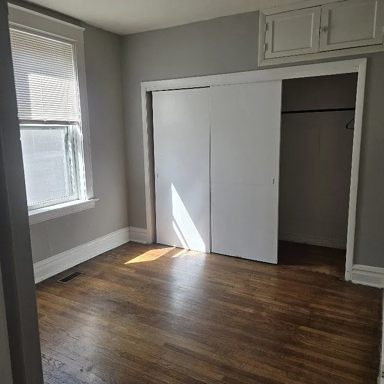 2 bed, 1.0 bath, $1,250 — Photo 4