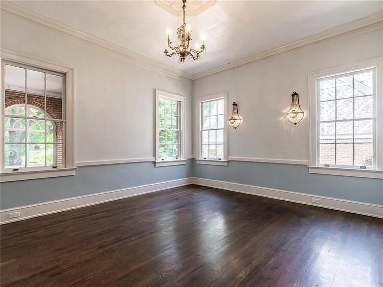 1681 E Clifton Rd NE — Photo 14