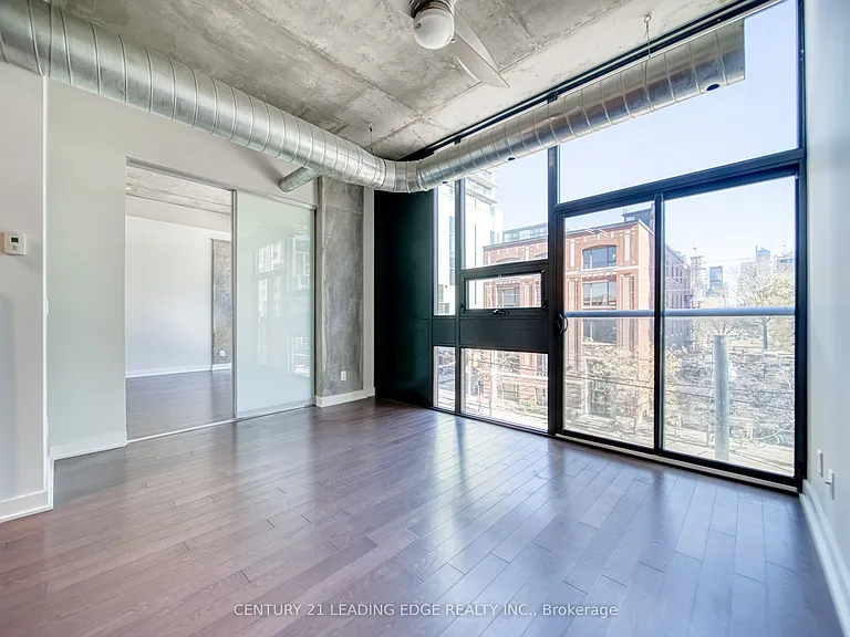 60 Bathurst St #306 — Photo 7