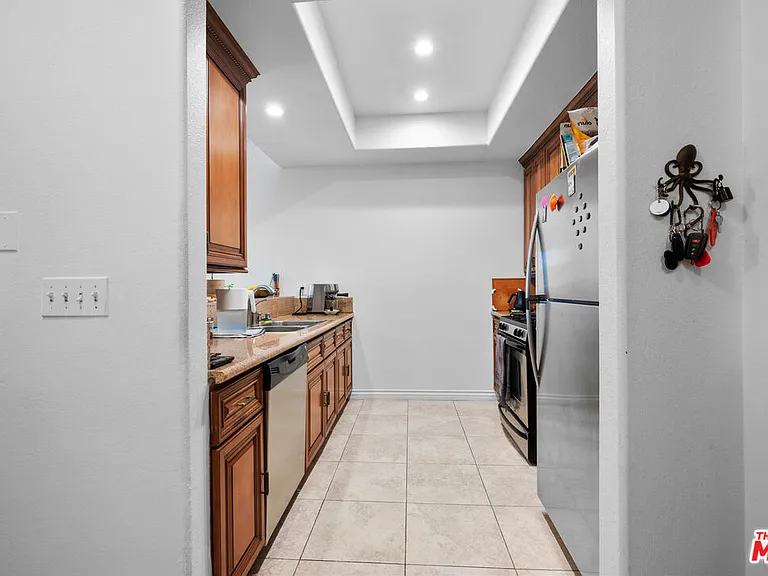 1200 S Corning St #201 — Photo 6