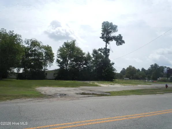 915 Hickman Road, Tabor City, NC 28463