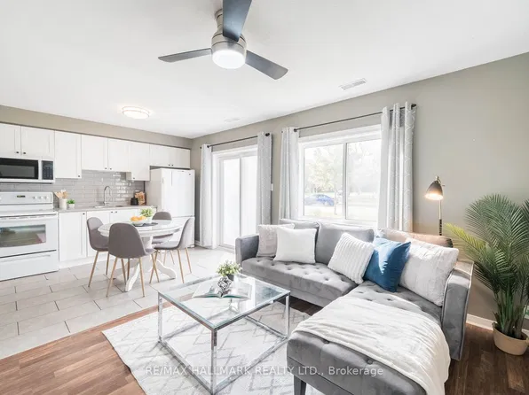 1 Testa Rd #43, Uxbridge, ON L9P 1Y8