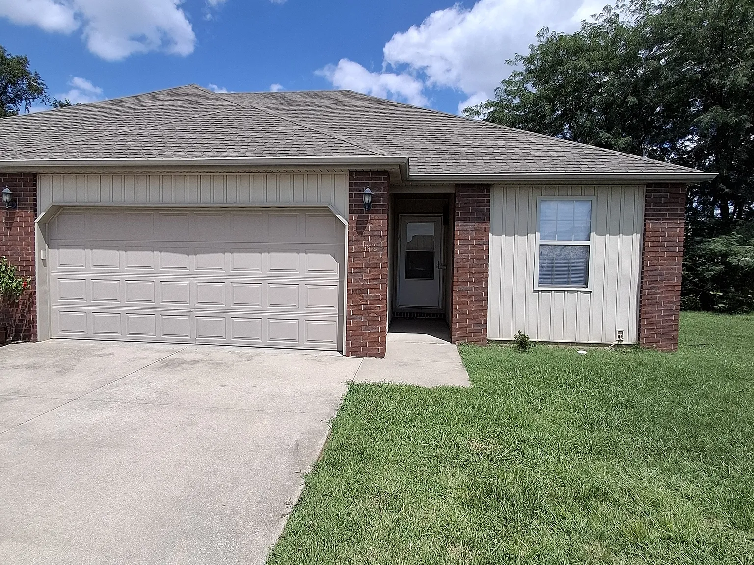 2 bed, 1146 sqft, $1,450 — Photo 1