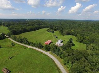 500 Lock 11 Rd, Irvine, KY 40336