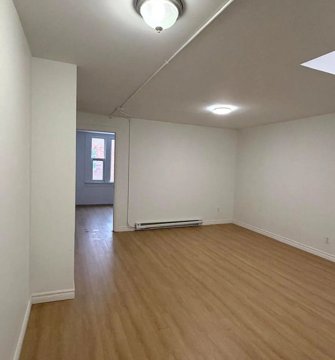 2 bed, $1,800 — Photo 2