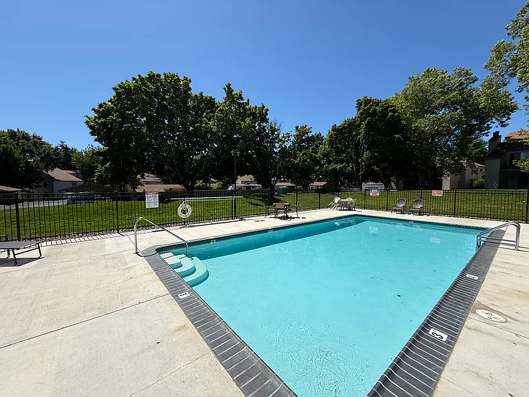 9917 SW Trapper Ter — Photo 22