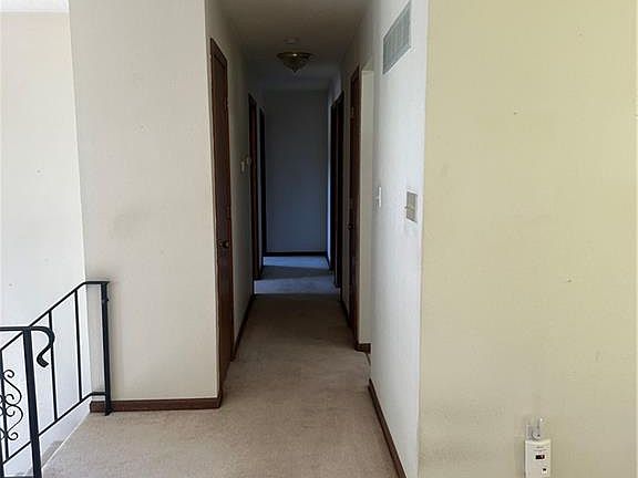 5th image of 1806 N Ponca Dr