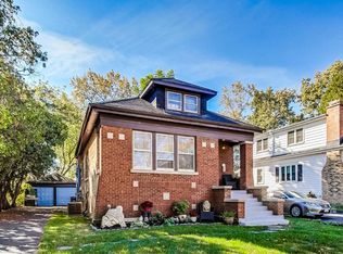 1244 Taylor Ave, Highland Park, IL 60035