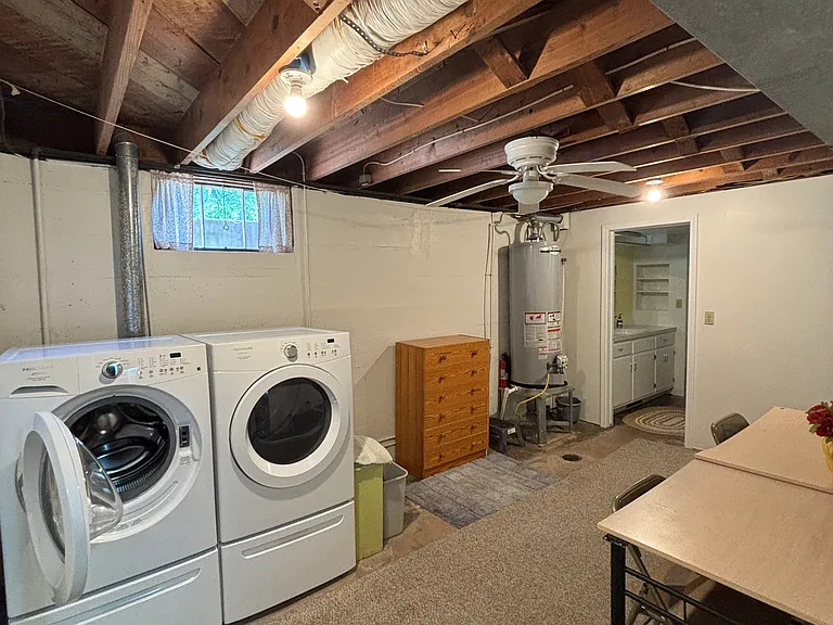 823 S Blakely St — Photo 26