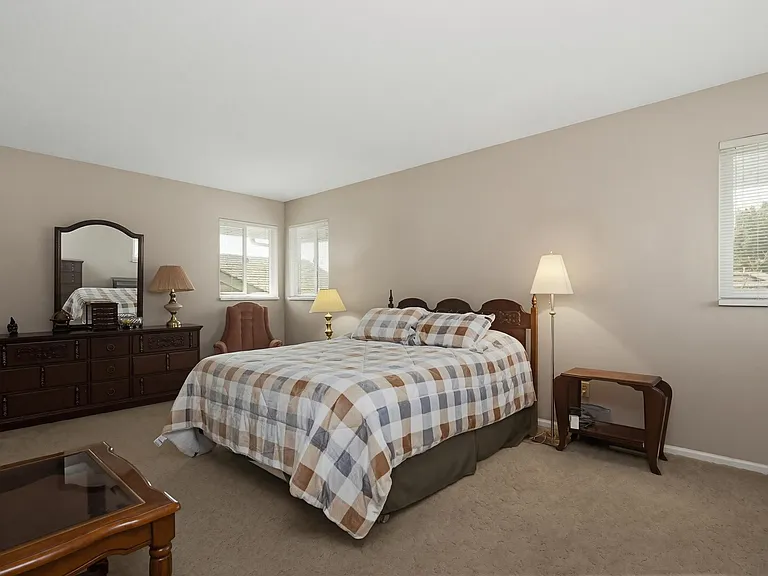 2165 Tower Ct — Photo 24