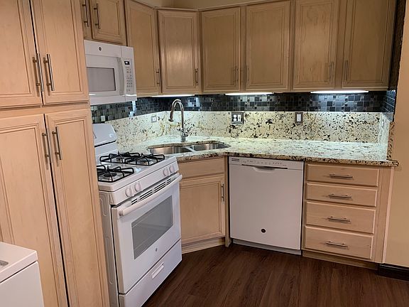 4th image of 10114 Hartford Ct
