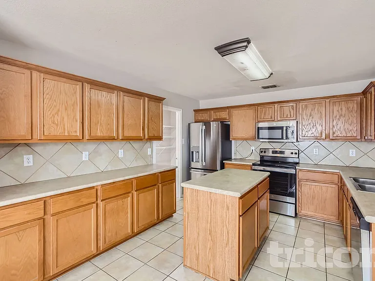 10802 Arabian Sands — Photo 15