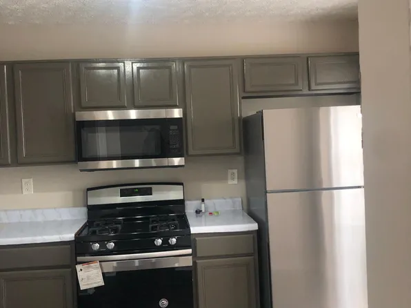5910 Hampton Ct, Atlanta, GA 30349