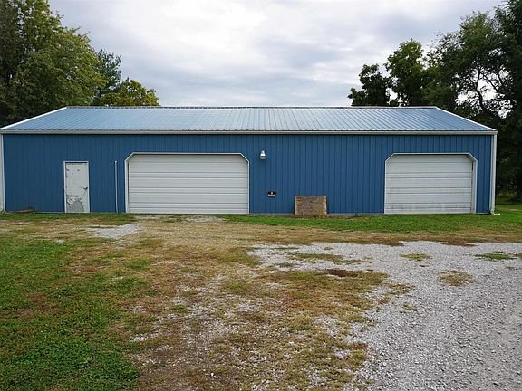 3rd image of 3304 Green Acres Ln