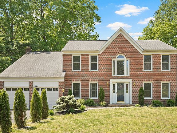 2nd image of 10 Apple Blossom Ct
