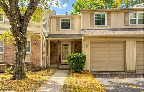 1645 Brentwood Dr #1645