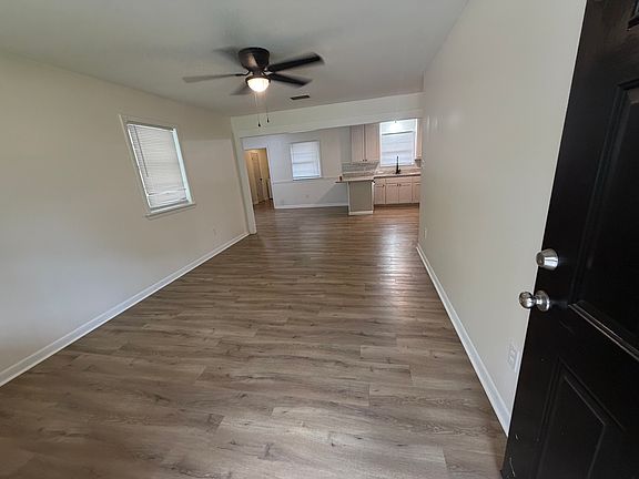 2nd image of 513 Joyce St