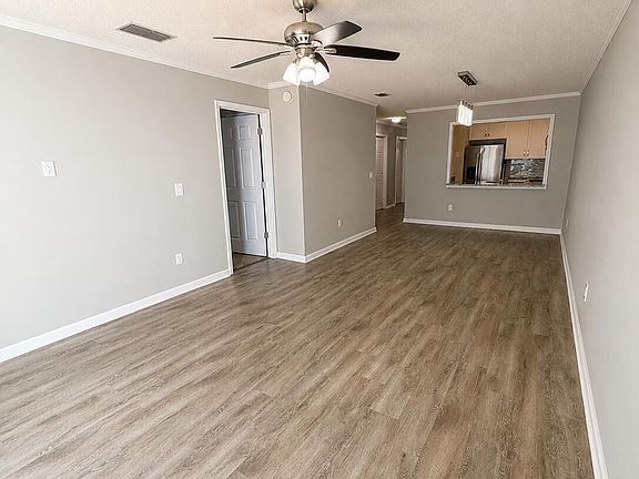 5th image of 8380 Argyle Corners Ct