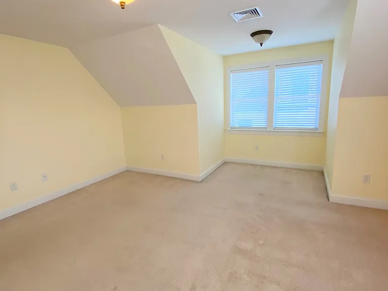 64 Bow St — Photo 16
