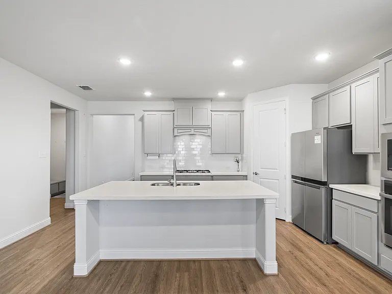 3121 Sunnyside Dr — Photo 4