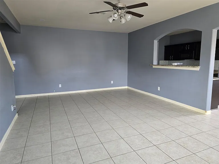 10610 Prillerman Trails Dr — Photo 3