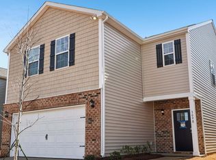 39 Katherine Emilie Dr, Hendersonville, NC 28792