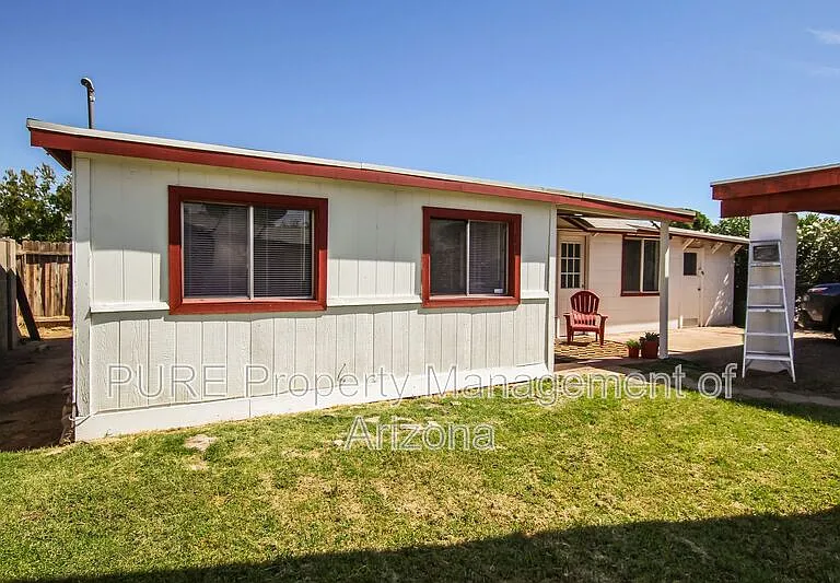 912 E Montebello Ave #BACK — Photo 10