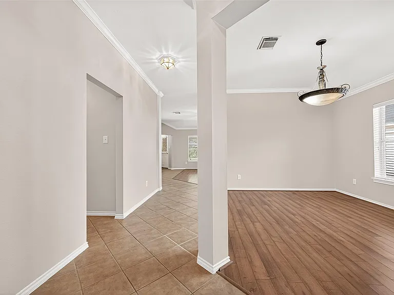 1646 Martin Lake Dr — Photo 8