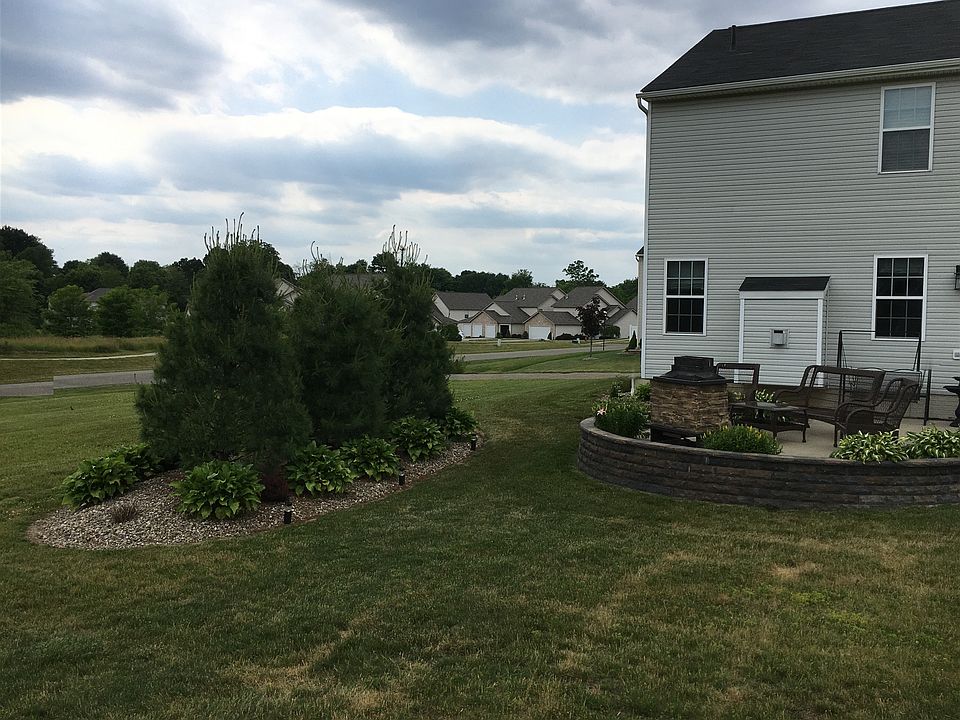 1st image of 786 Chauncey Ln