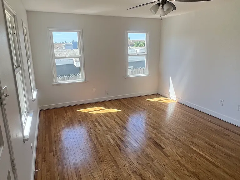 224 Plymouth Dr #224 — Photo 2