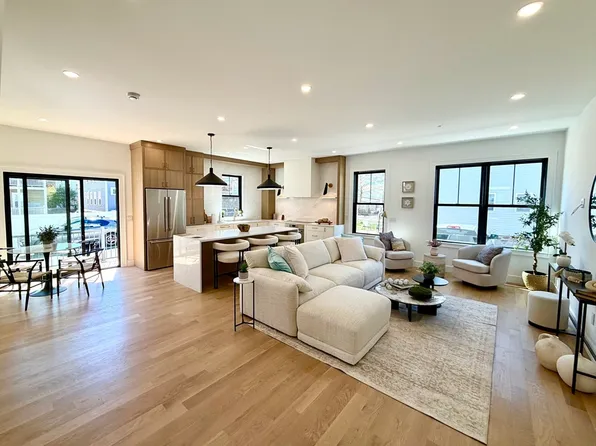 17 Waverly, Brighton, MA 02135