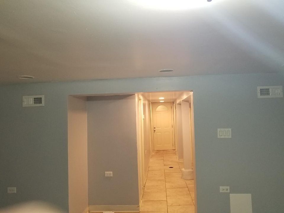 2nd image of 2841 N Kenneth Ave