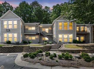 3113 Lake Pointe Cir, Roswell, GA 30075