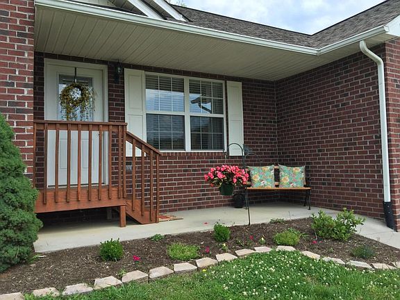 3rd image of 8801 Spindlewood Ln