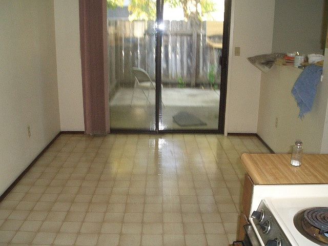 Dining area off Kitchen