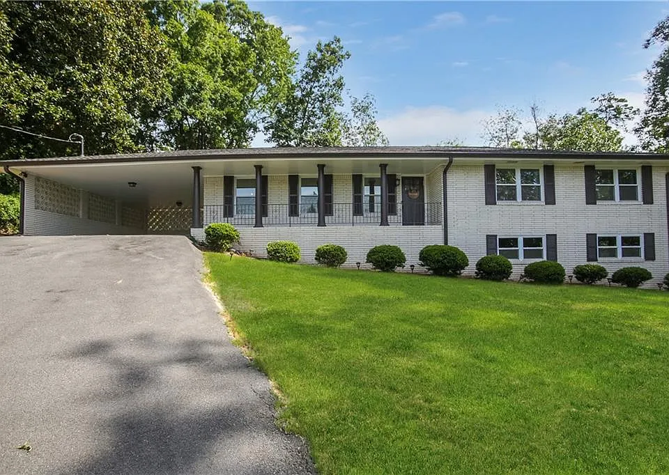 3116 N Druid Hills Rd