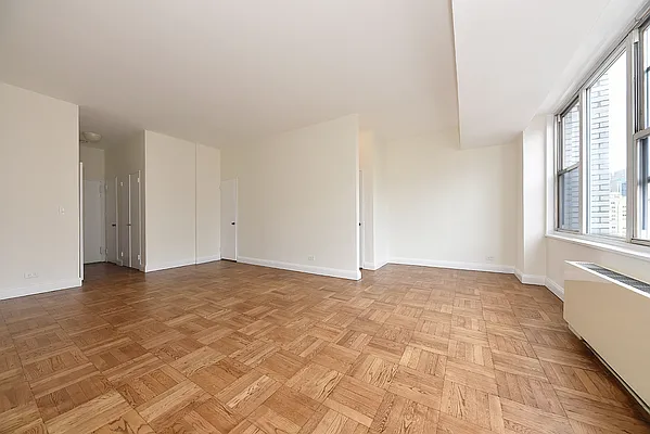 Rented by Buchbinder & Warren | media 2
