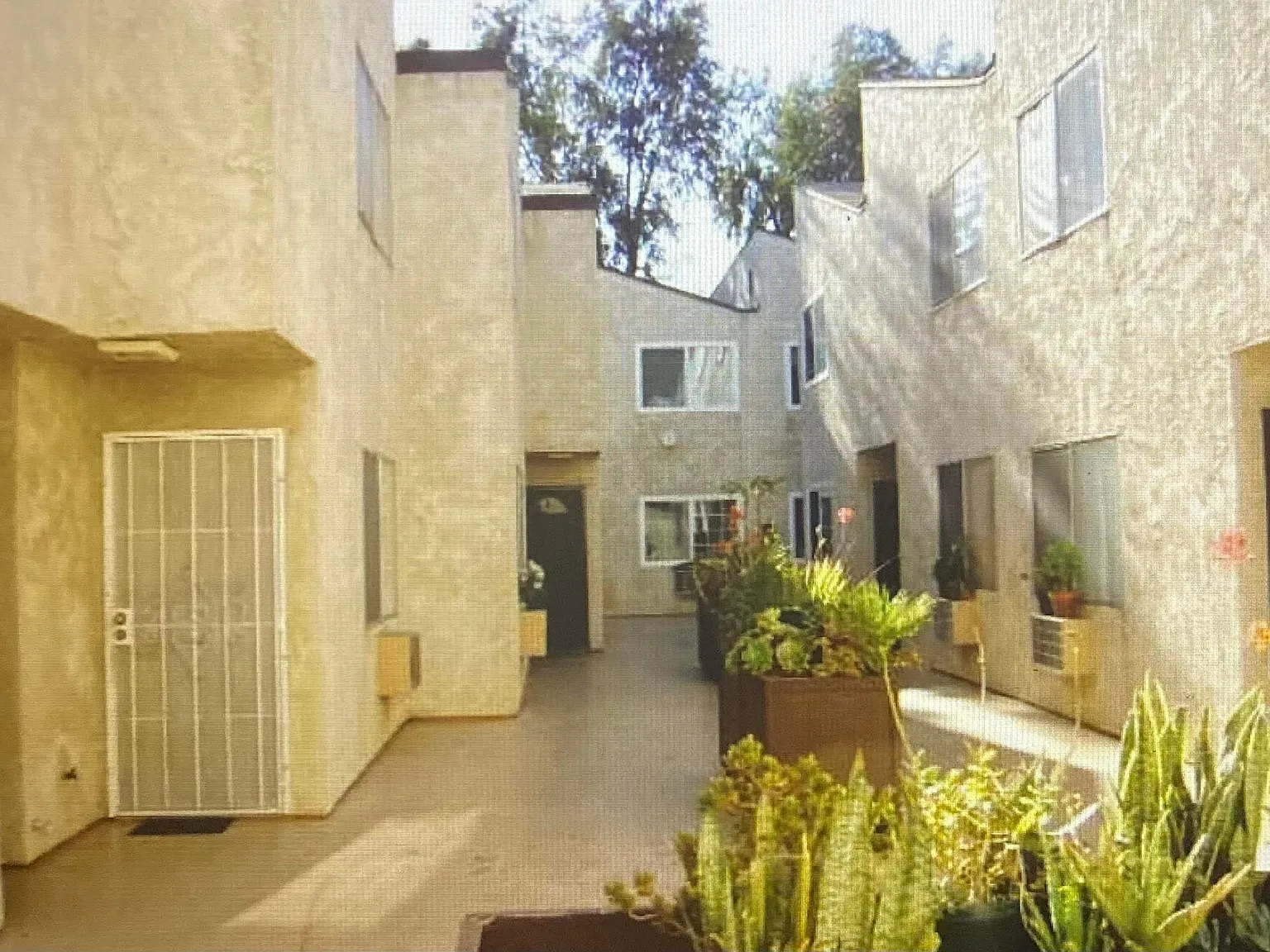 1127 D Ave — Photo 2